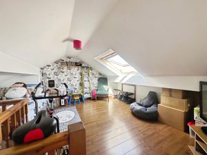 Loft Room- click for photo gallery
